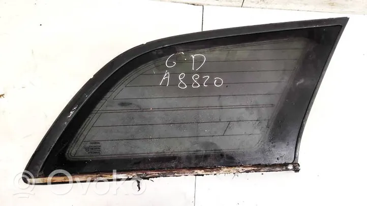 Toyota Avensis T250 Rear side window/glass 