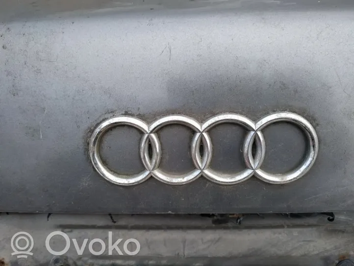 Audi 100 200 5000 C3 Mostrina con logo/emblema della casa automobilistica 