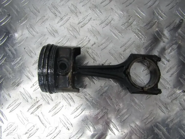 Opel Astra F Piston with connecting rod 