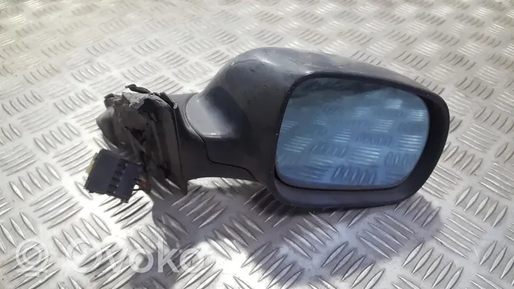 Audi A4 S4 B5 8D Front door electric wing mirror 8d0857544