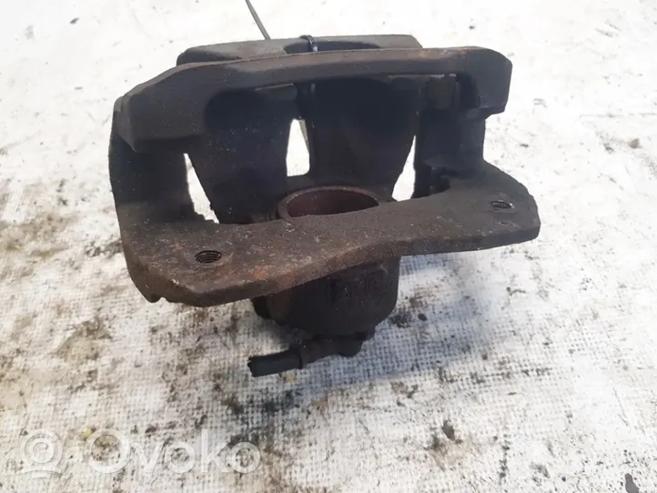 Toyota RAV 4 (XA30) Front brake caliper advics