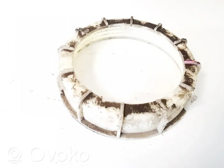 Subaru Outback Bague de verrouillage pour réservoir de carburant 