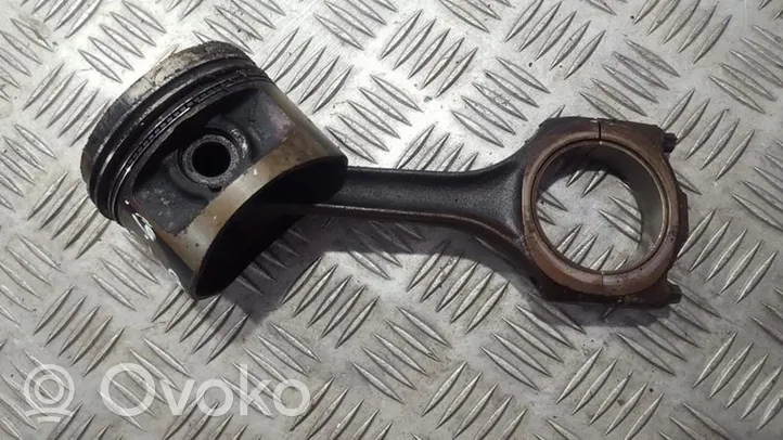 Audi A6 S6 C4 4A Piston with connecting rod 