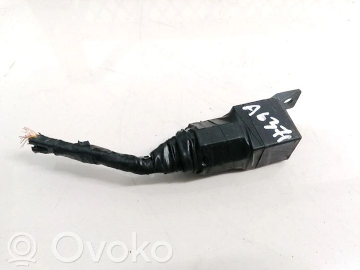 SCB1M1240 Ford Focus C-MAX Autres relais, 6.50 € | OVOKO