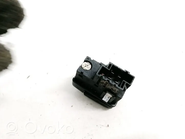 Volvo S70  V70  V70 XC Interruptor de luz antiniebla 4970