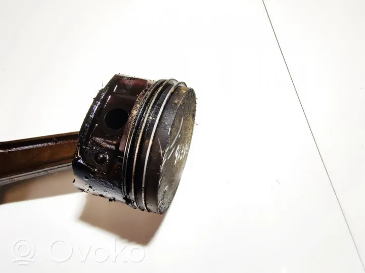 Citroen C3 Piston avec bielle 