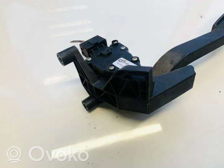 Opel Corsa C Accelerator throttle pedal 9129423