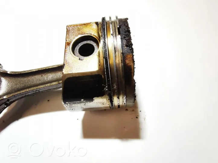 Alfa Romeo 166 Piston with connecting rod 