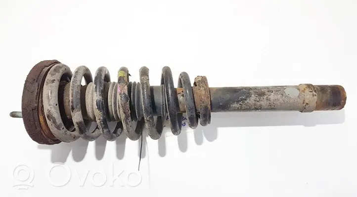 Hyundai Sonata Front shock absorber/damper 546113k040