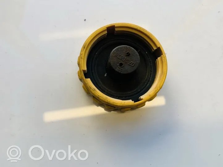 Opel Vectra B Korek zbiornika wyrównawczego chłodziwa 90467473