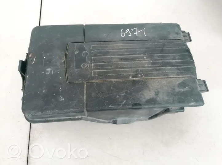 Volkswagen PASSAT B6 Battery box tray cover/lid 1k0915443a