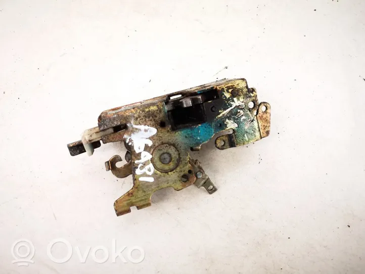 Mercedes-Benz Sprinter W901 W902 W903 W904 Front door lock 