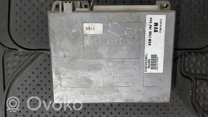 Renault 19 Sterownik / Moduł ECU 7700744412