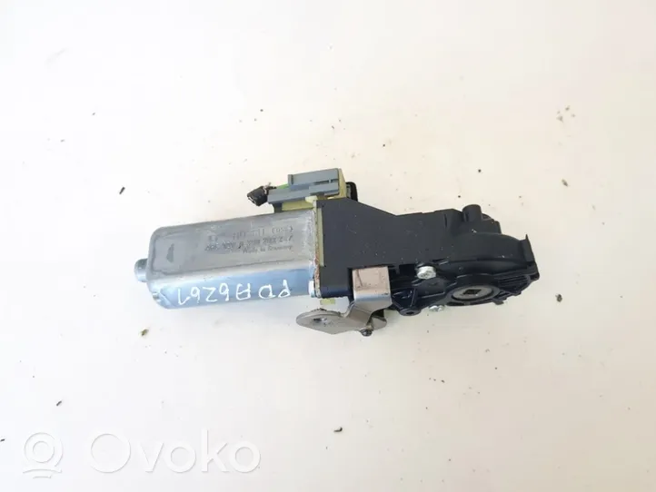 Volvo XC90 Seat adjustment motor 0390203247