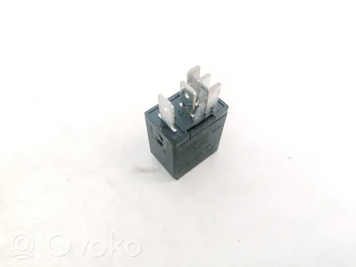 Audi A3 S3 8V Other relay 4H0951253C