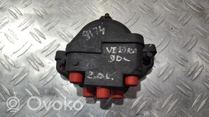 Opel Vectra A Kopułka rozdzielacza zapłonu 1235522400