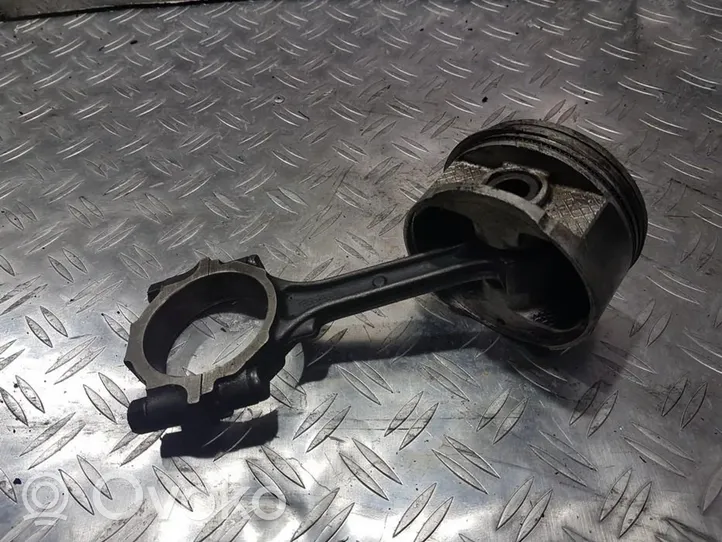 Chrysler Voyager Piston with connecting rod 4654355