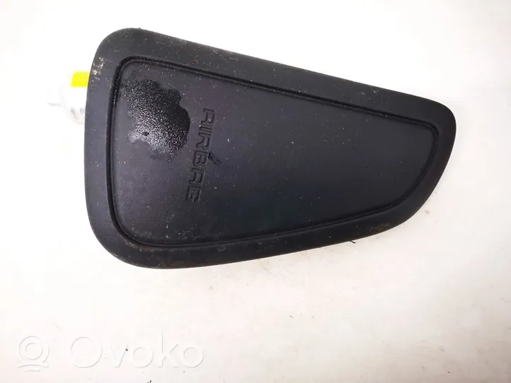 Opel Corsa C Istuimen turvatyyny 13104131