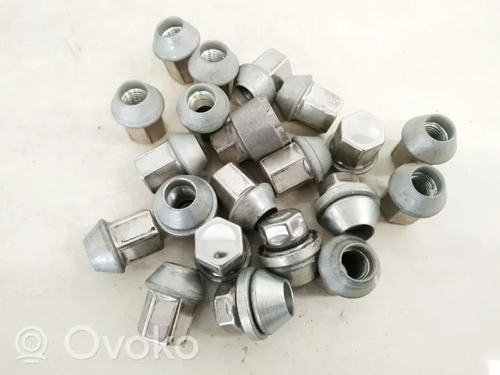 Jaguar I-Pace Nuts/bolts 