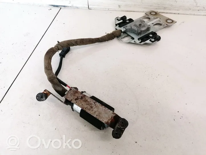 BMW 7 E38 Motorino di regolazione del sedile 0130002458