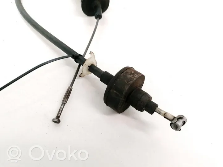 Volkswagen Golf III Cable d'embrayage 