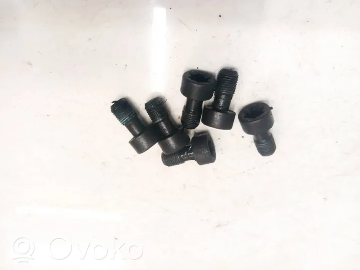 Ford Mondeo Mk III Nuts/bolts 