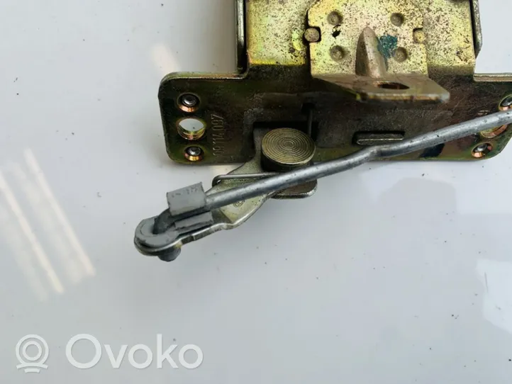 Opel Corsa B Zamek klapy tylnej / bagażnika 09114097