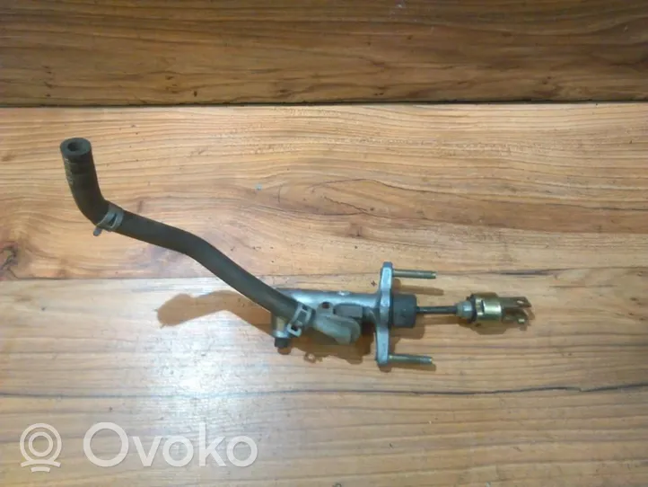 Toyota Corolla E120 E130 Główny cylinder sprzęgła 