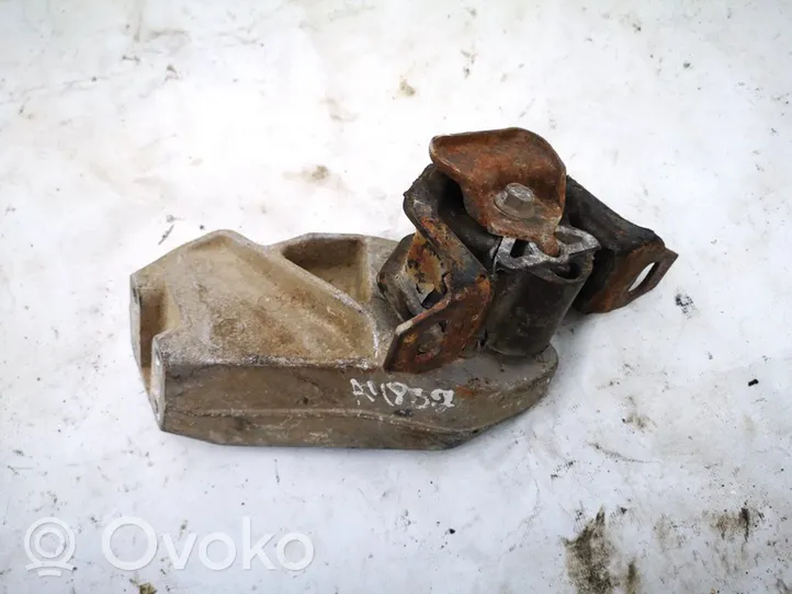 Ford Escort Engine mount bracket 95ab6031aa