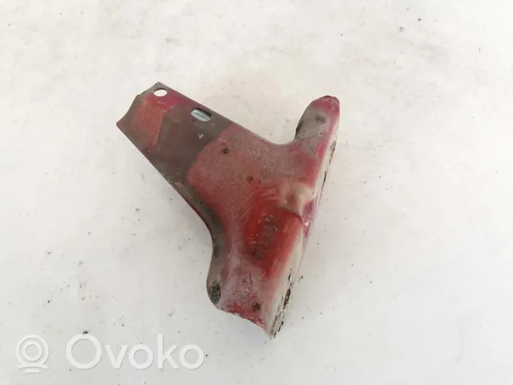 Volkswagen Polo IV 9N3 Support de montage d'aile 6q0821142