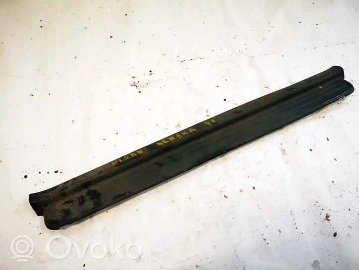 Nissan Almera Front sill trim cover 769520m002