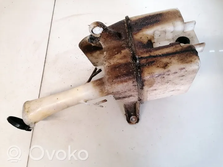 Toyota Corolla E120 E130 Zbiornik płynu do spryskiwaczy szyby przedniej / czołowej 060851051