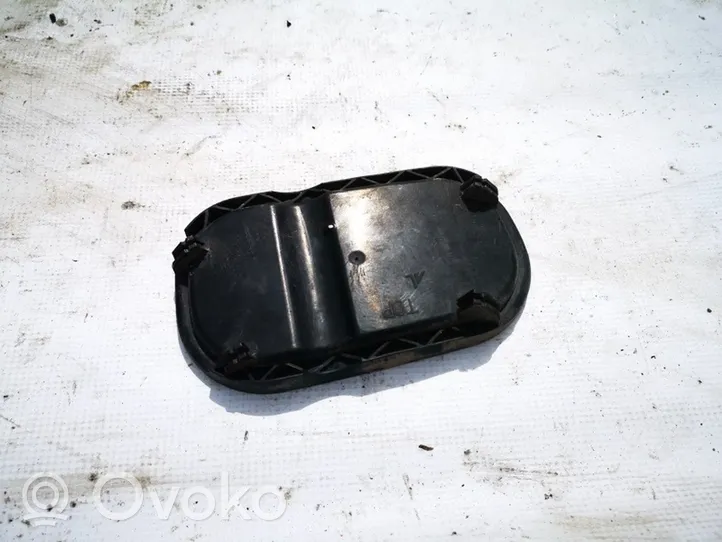 Volvo V50 Cache-poussière de phare avant 1305239242