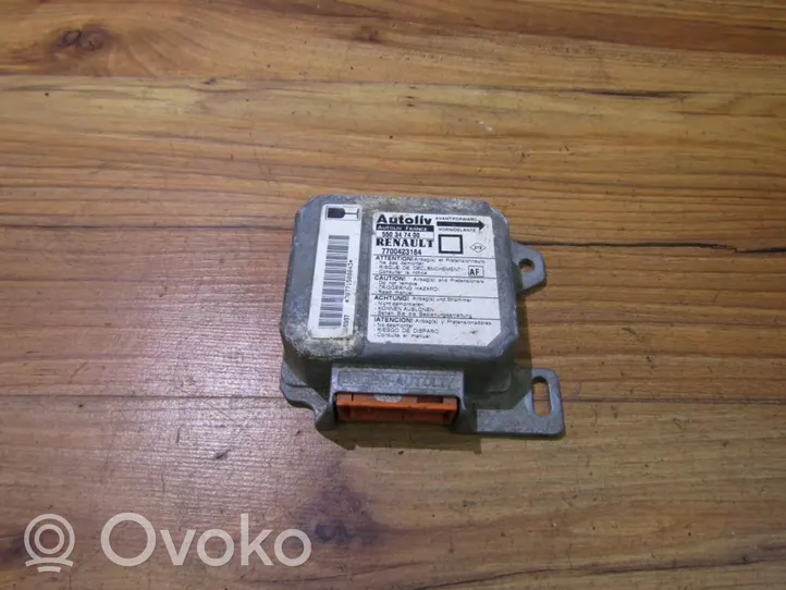 Renault Megane I Airbag control unit/module 7700423184