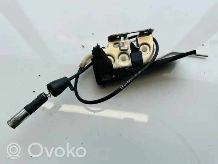 Opel Astra H Seat back rest lock catch 060146257