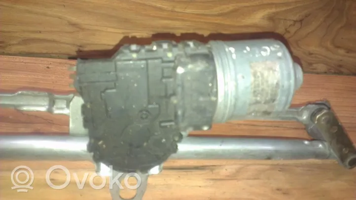 Volkswagen Bora Wiper motor 0390241504