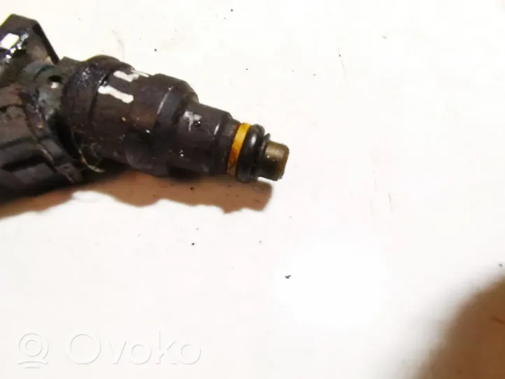 Hyundai Accent Fuel injector 3531022010