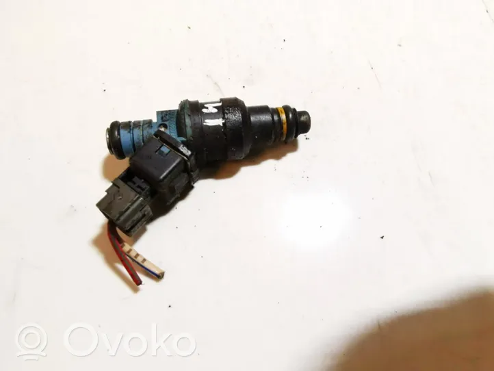 Hyundai Accent Injecteur de carburant 3531022010