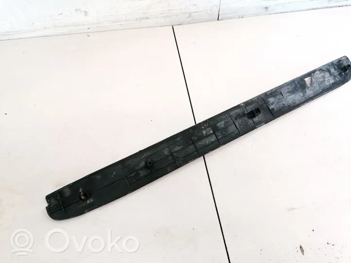 Nissan Almera Tino Etuoven kynnyksen suojalista 769B1BU000