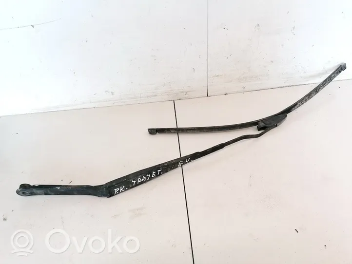 Hyundai Trajet Front wiper blade arm 