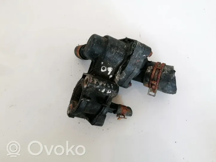 Ford Focus Moottorin vesijäähdytyksen putki/letku 2s408594ab