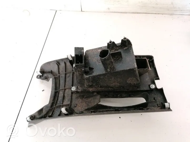 Toyota Avensis T250 Boite à gants 5880505030