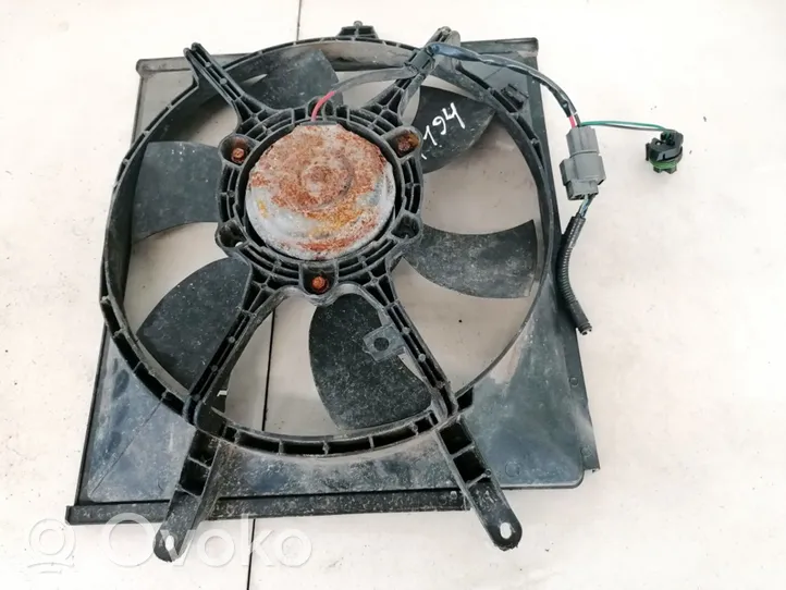 Opel Signum Radiator cooling fan shroud 8240213