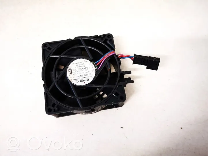 Volkswagen Phaeton Engine control unit/module fan 3d0963575