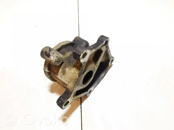 Nissan Almera Moottorin vesijäähdytyksen putki/letku 038115