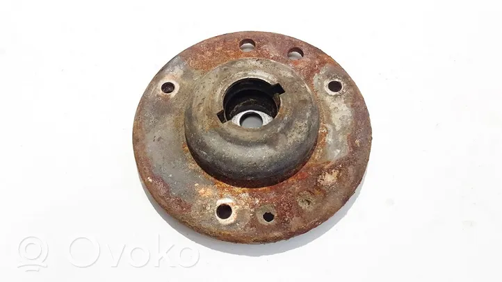 Opel Vectra C Supporto di montaggio della molla elicoidale 13188764