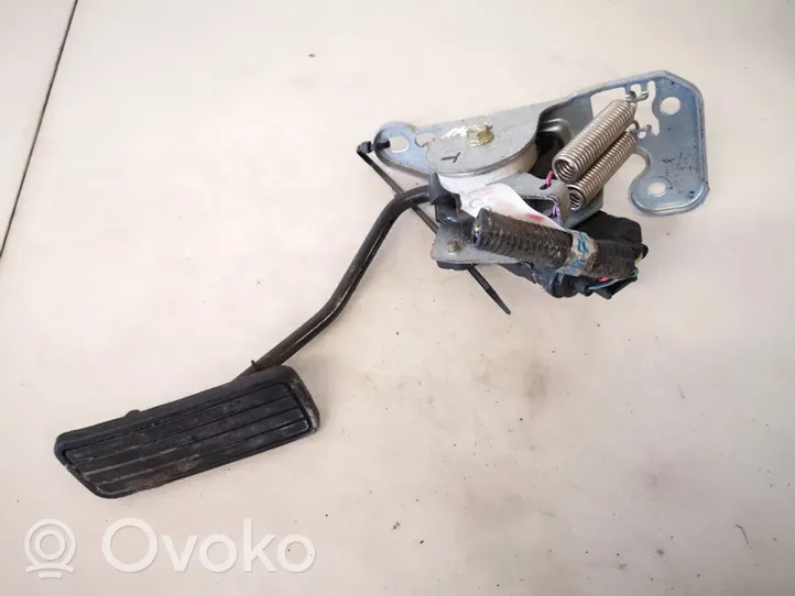 Subaru Legacy Pedale dell’acceleratore 1988000120