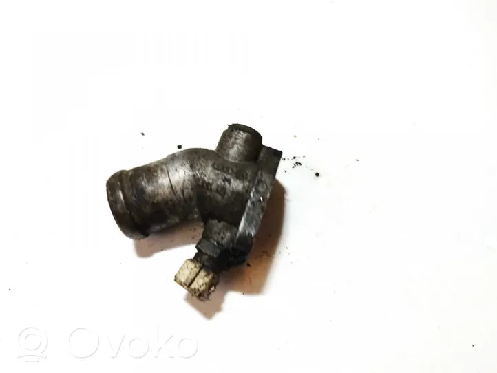 Volvo S70  V70  V70 XC Tuyau de liquide de refroidissement moteur 034121133