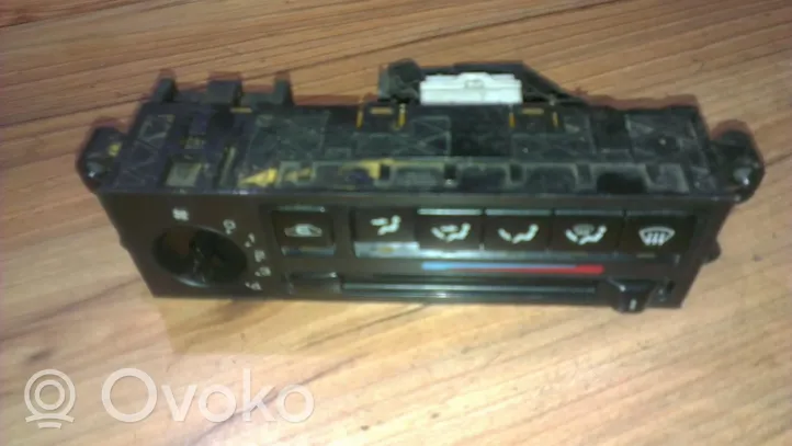 Nissan Primera Climate control unit d9908976902