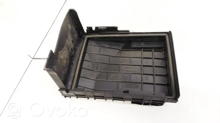 Volkswagen Golf Plus Vassoio scatola della batteria 1K0937132F